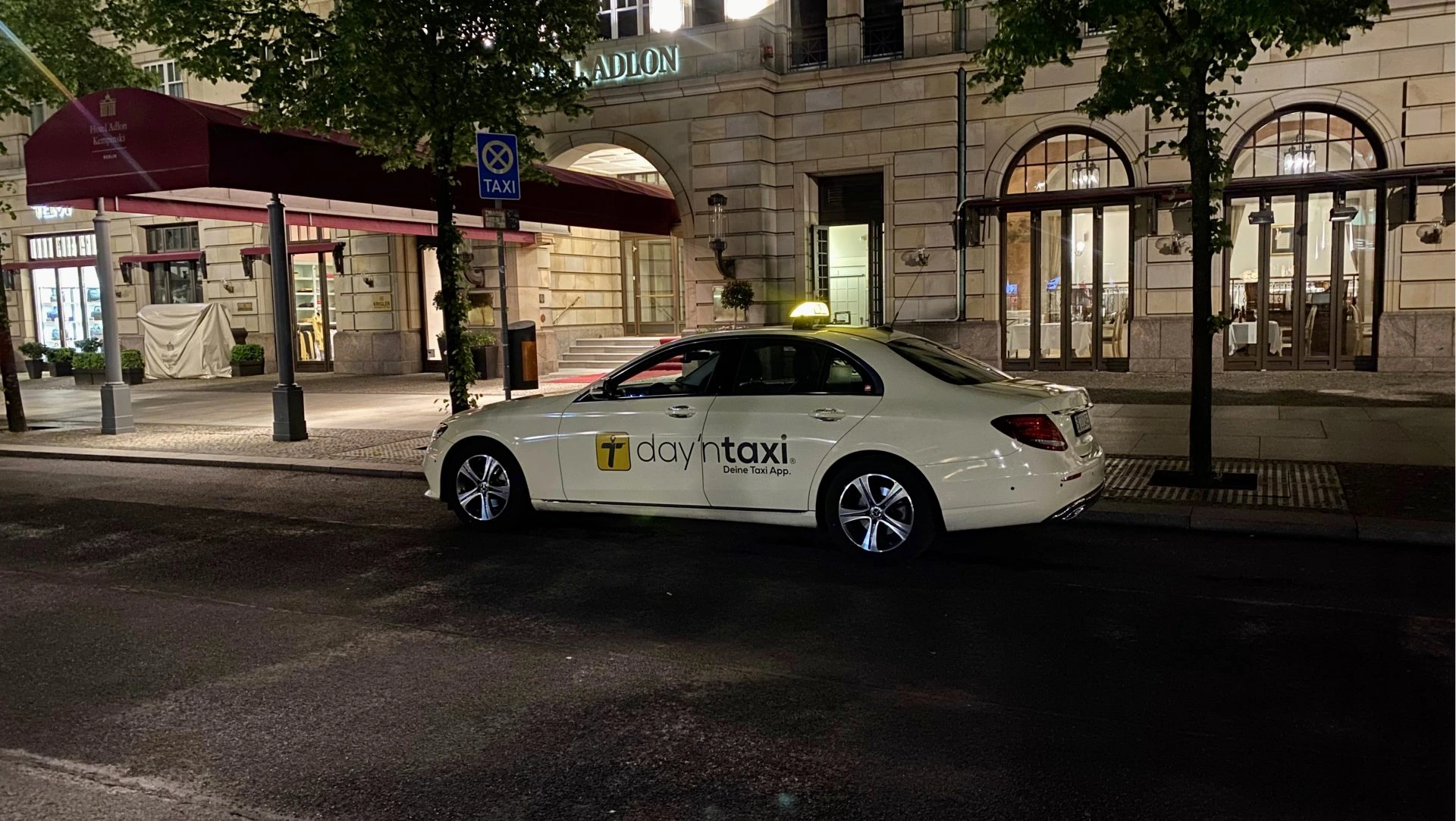 TAXI WERBUNG